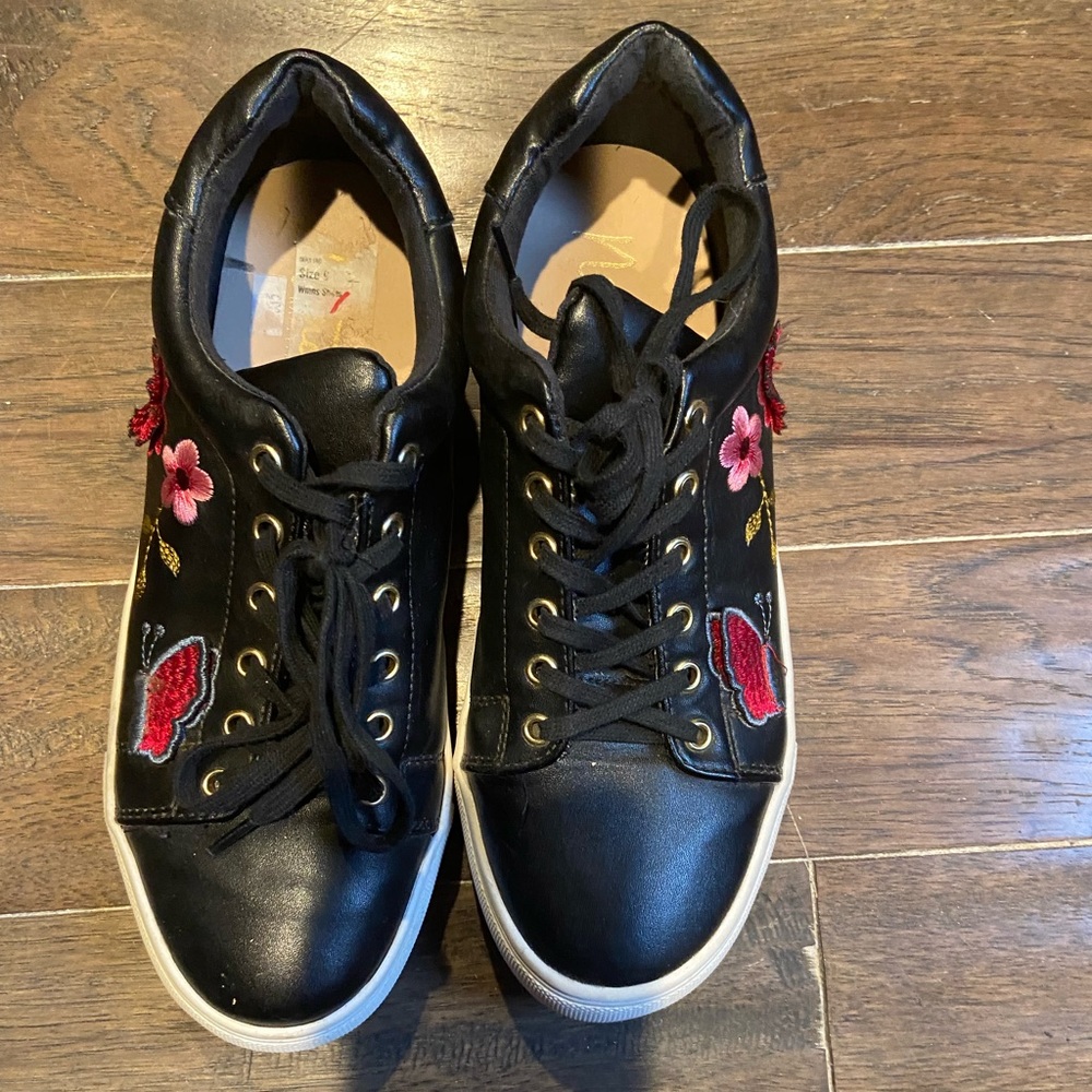 Nanette Lepore sneakers